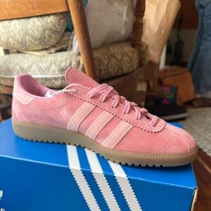 Size 8 adidas bermudas NWT